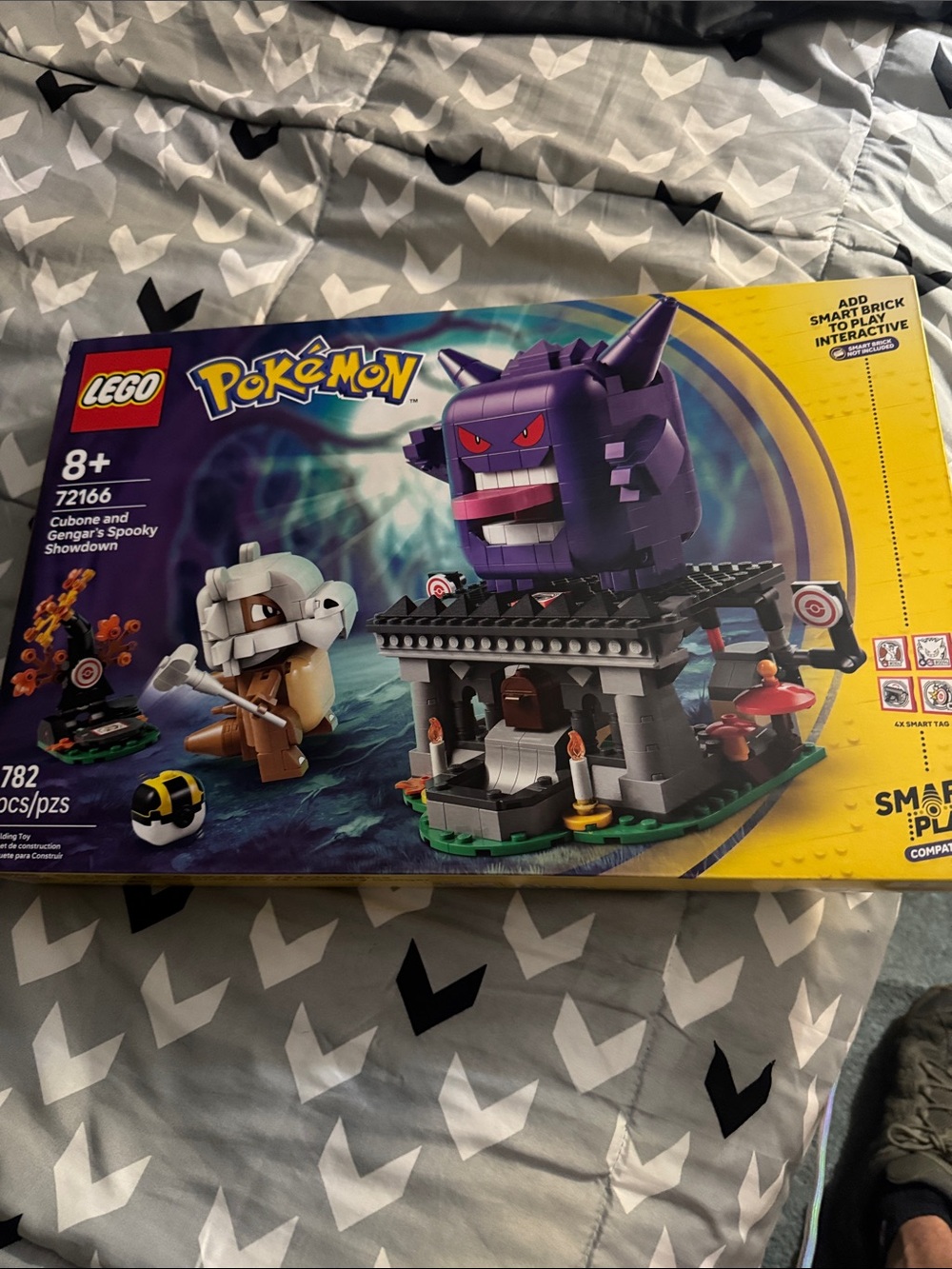 LEGO Pokémon Gengar & Cubone Spooky Showdown - Purple, Gray, Black, White